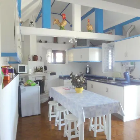 House With 4 Bedrooms In With Wonderful Mountain View Private Pool Enclosed Garden 100 Km From The Beach Prázdninový dům Vila Real