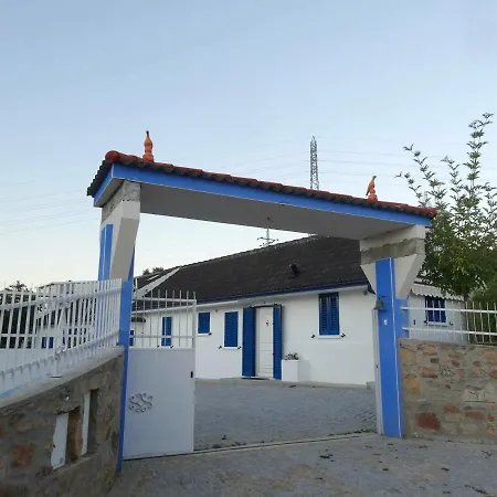 House With 4 Bedrooms In With Wonderful Mountain View Private Pool Enclosed Garden 100 Km From The Beach Prázdninový dům *
